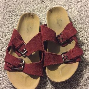 Maroon Sandles